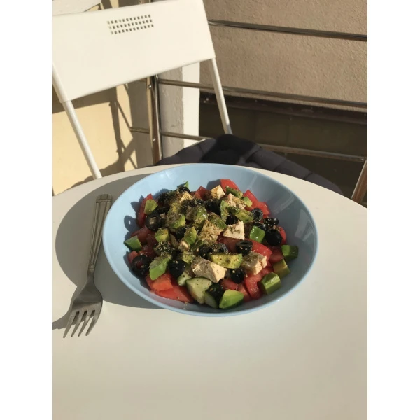 The salad is ready!